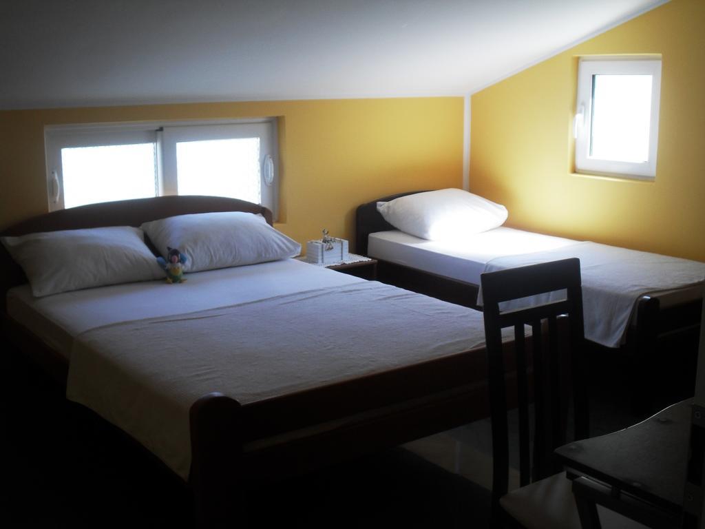 Apartments Sandra Tivat Zewnętrze zdjęcie