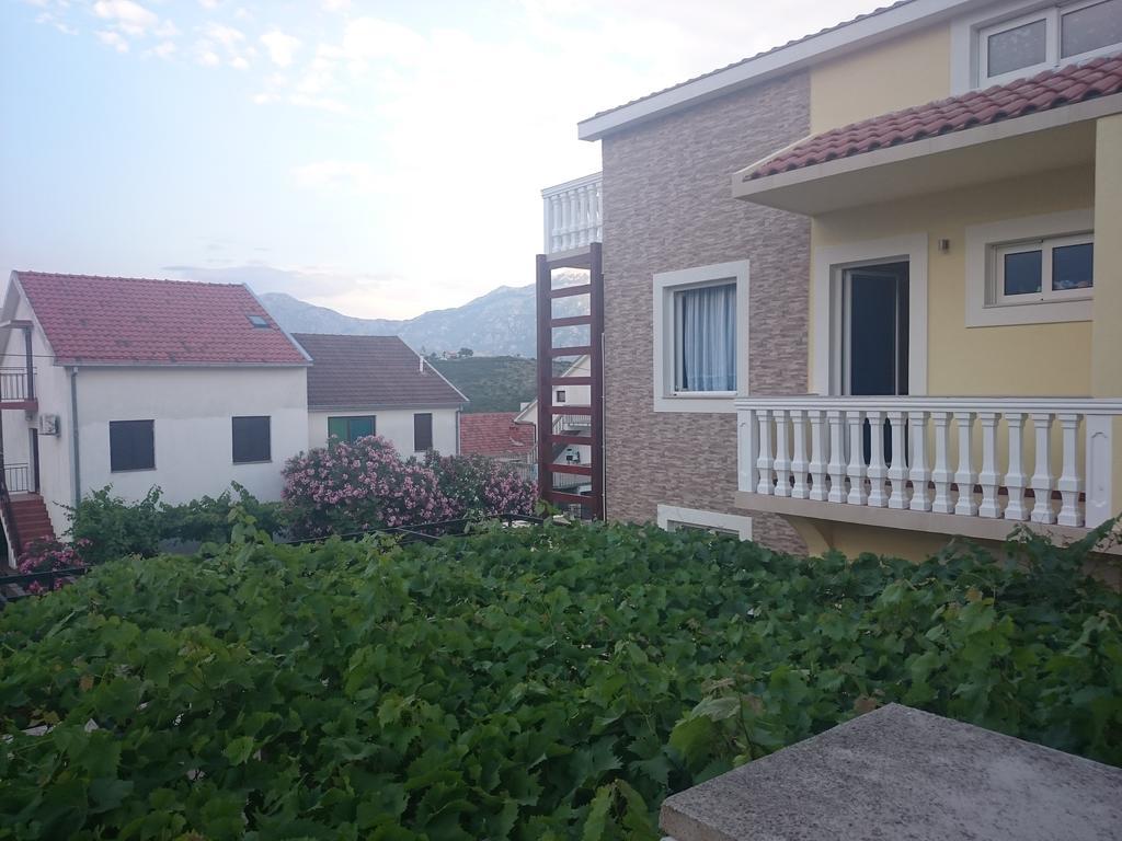 Apartments Sandra Tivat Zewnętrze zdjęcie