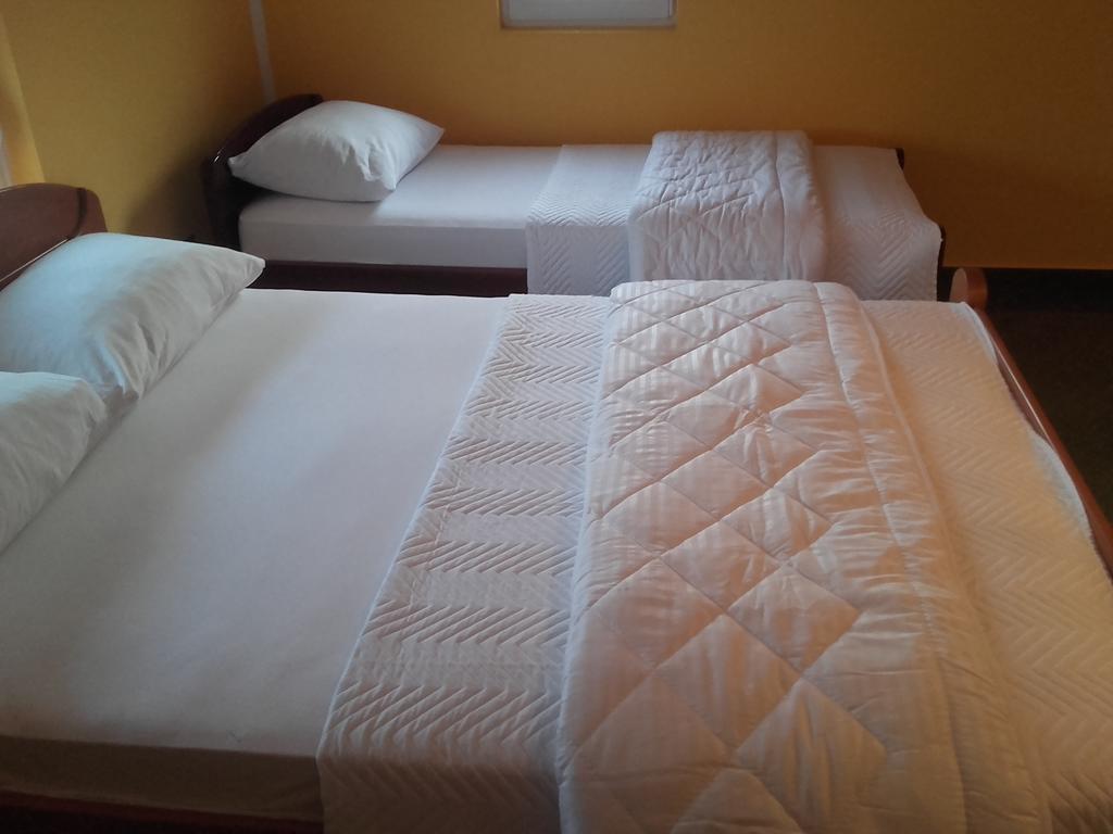 Apartments Sandra Tivat Zewnętrze zdjęcie