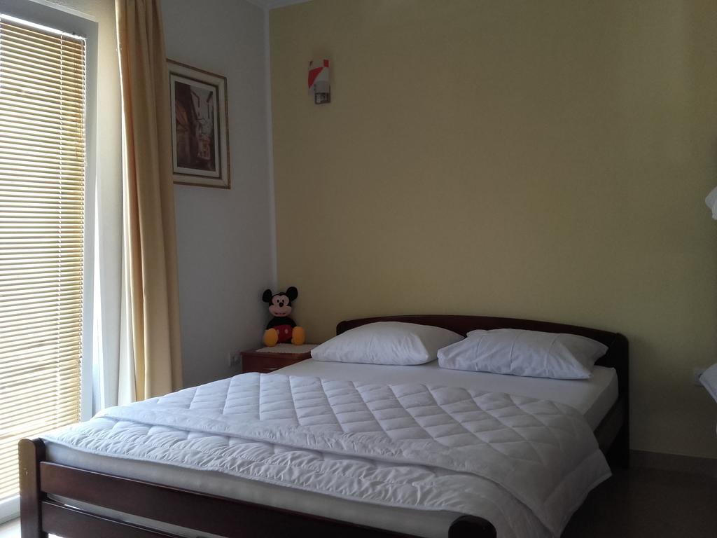 Apartments Sandra Tivat Zewnętrze zdjęcie