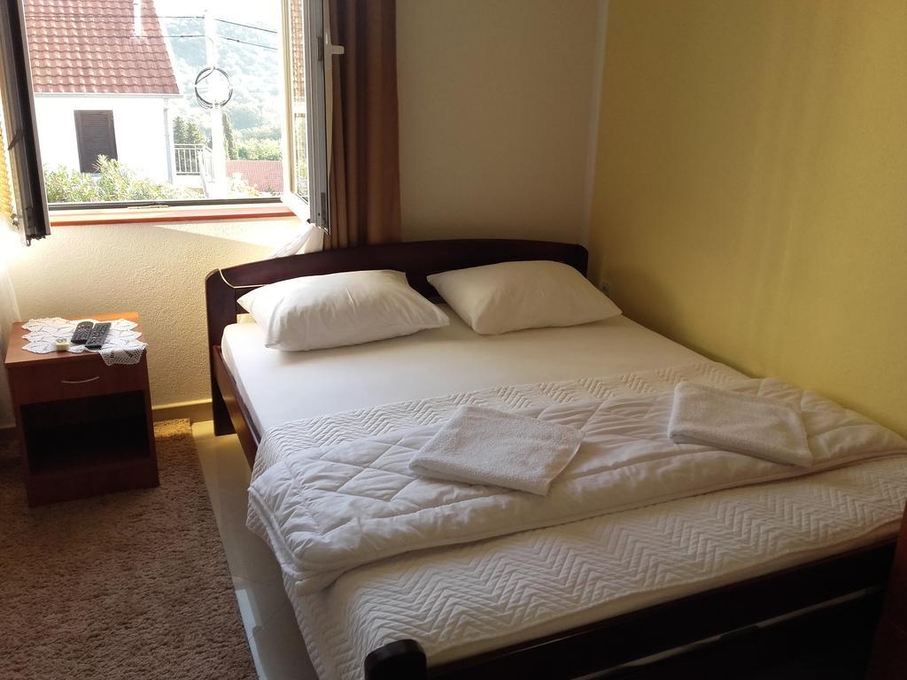 Apartments Sandra Tivat Zewnętrze zdjęcie