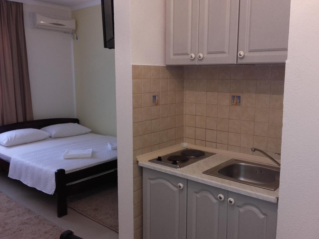 Apartments Sandra Tivat Zewnętrze zdjęcie