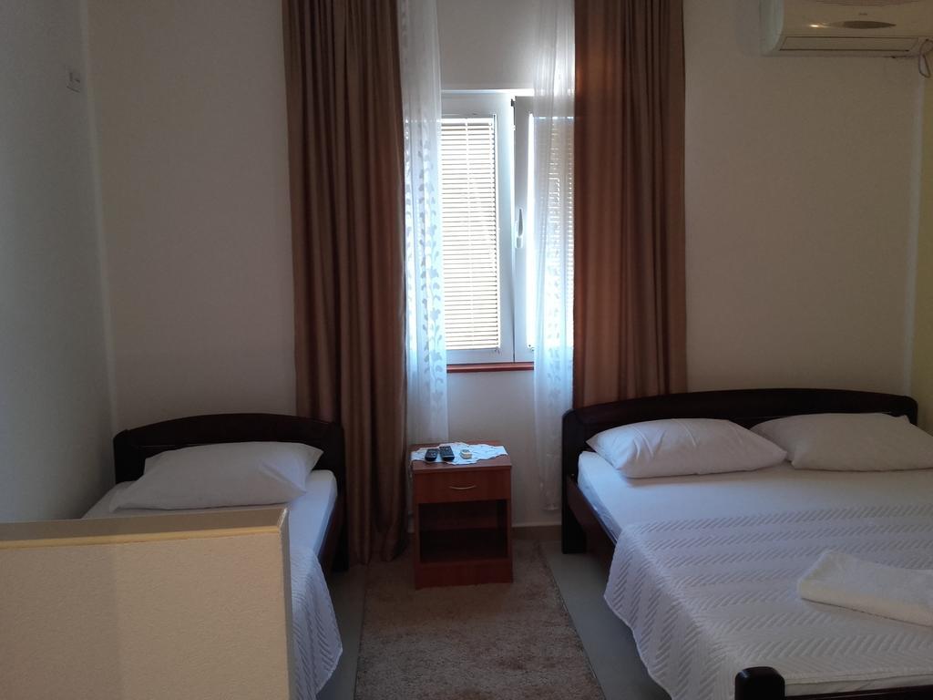 Apartments Sandra Tivat Zewnętrze zdjęcie
