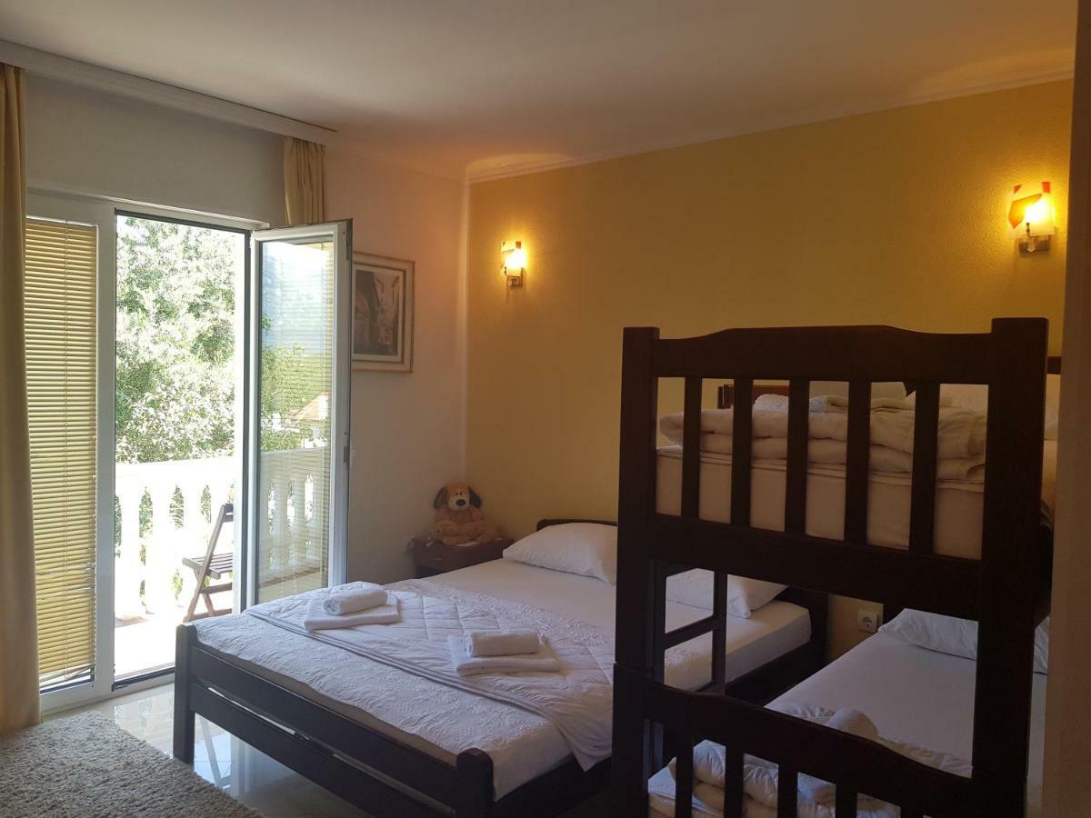 Apartments Sandra Tivat Zewnętrze zdjęcie