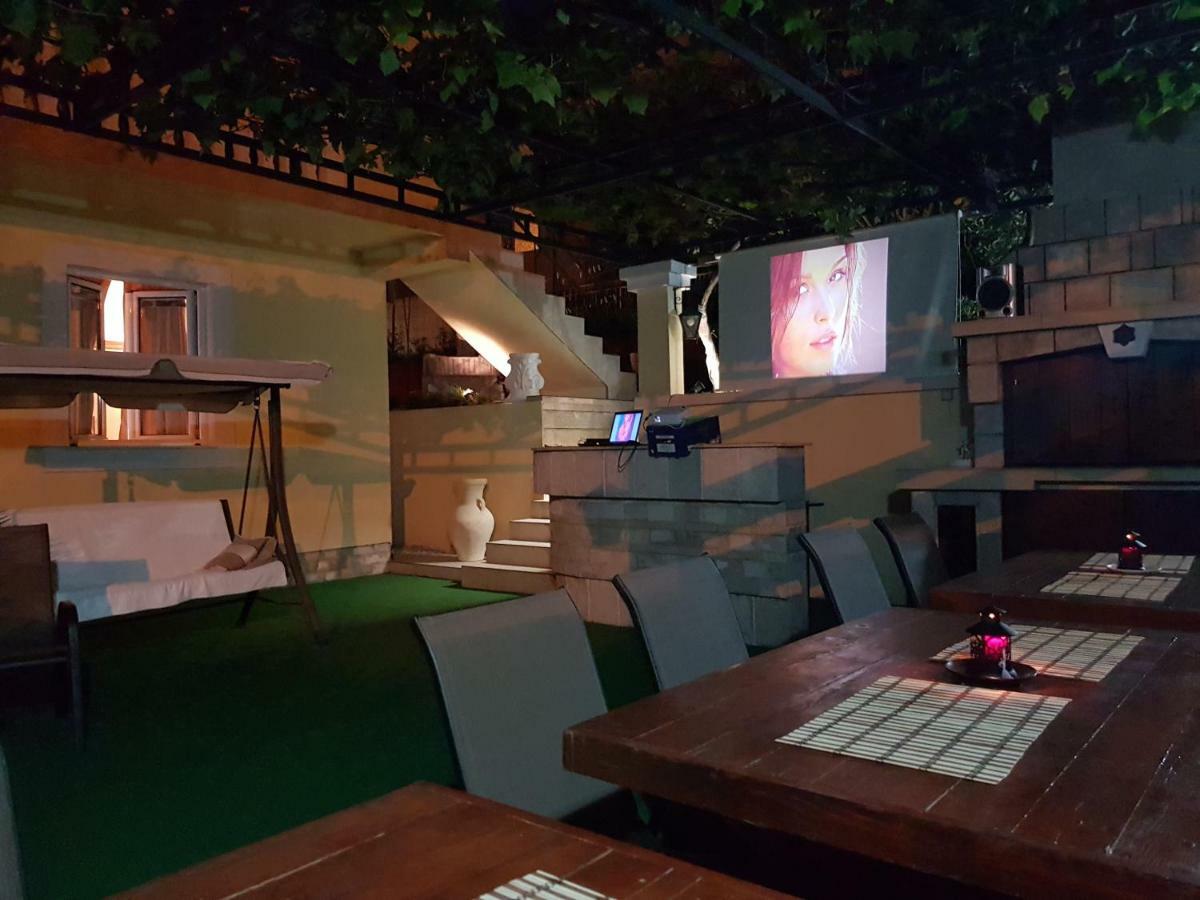 Apartments Sandra Tivat Zewnętrze zdjęcie