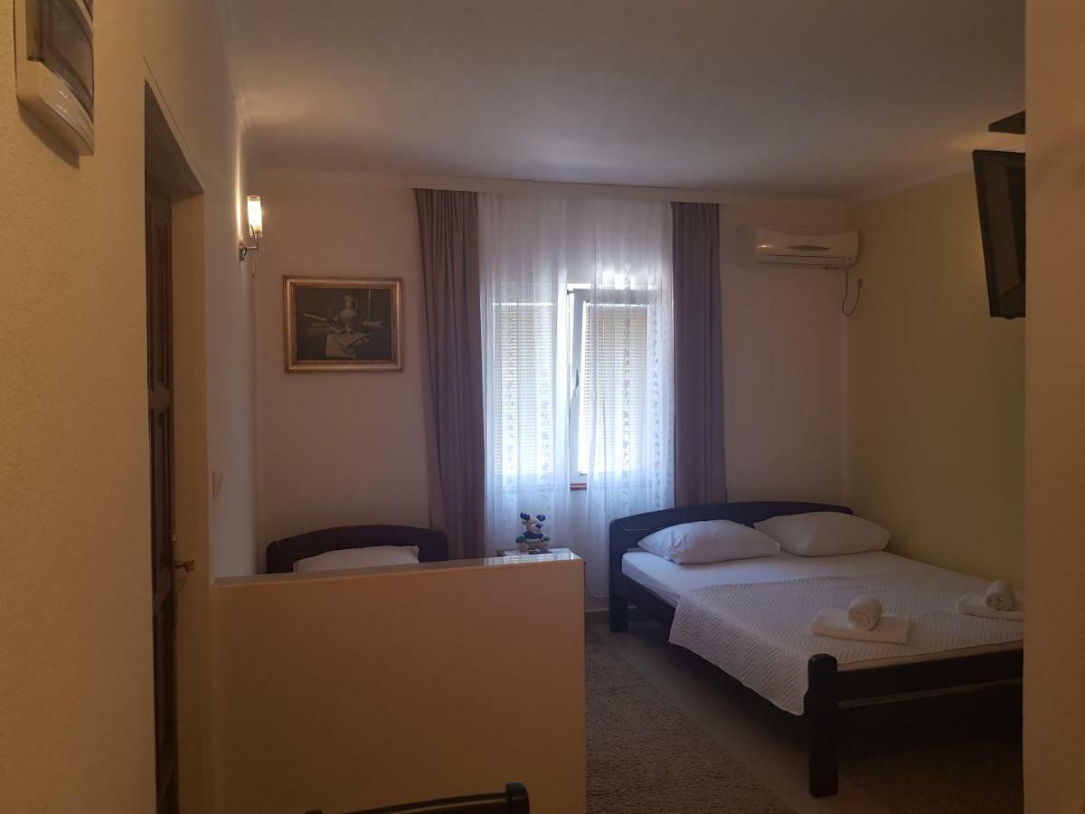 Apartments Sandra Tivat Zewnętrze zdjęcie