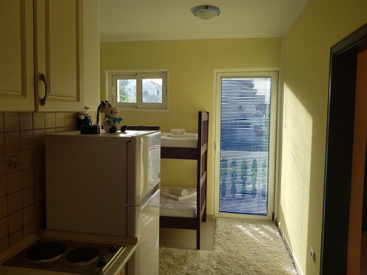 Apartments Sandra Tivat Zewnętrze zdjęcie