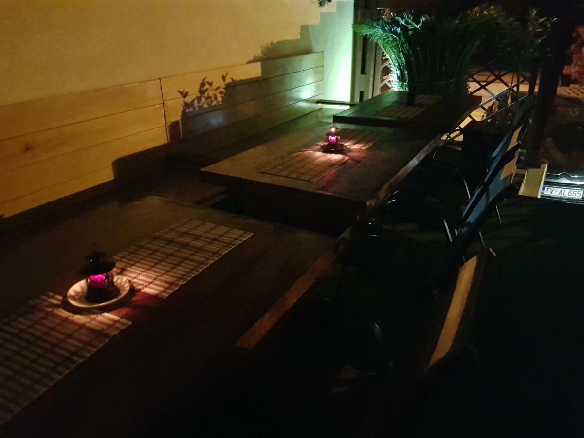 Apartments Sandra Tivat Zewnętrze zdjęcie